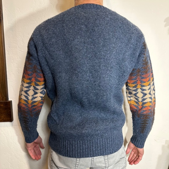 Men's Pendelton Sweater (Lambswool Chief Joseph Design) - Picture 2 of 3